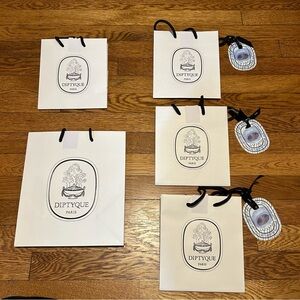 Diptyque signature white gift bags paper bag